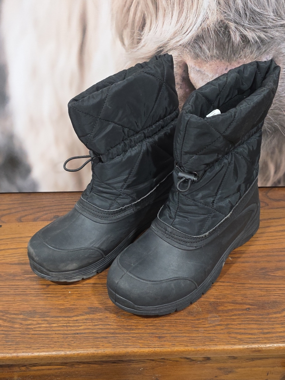 Time and Tru Black Quilted Insulated Winter Boots